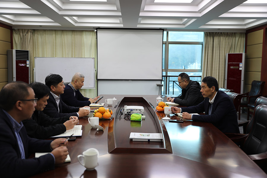 【540】市產業(yè)投資集團總經理陳百民一行蒞臨我司調研.JPG